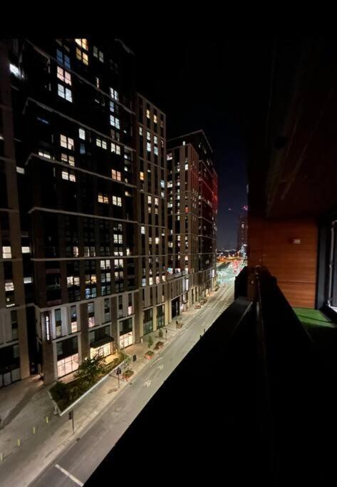 2 Bed Apartment Close To Station With Parking Лондон Экстерьер фото